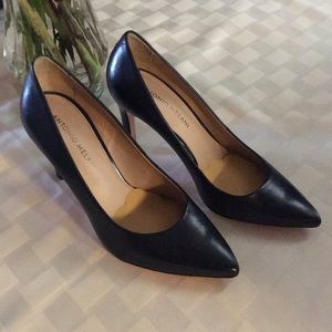 Antonio Melani pumps. 6.5. Worn once. Navy